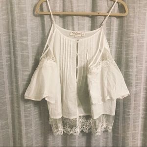 ✨White Lacy Billowy Top✨